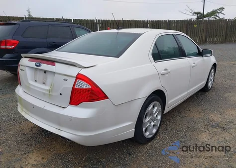 2010 Ford Fusion Se z USA, uszkodzony, nr VIN 3FAHP0HA9AR220921